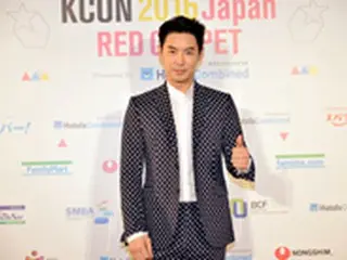 【公演レポ】「BOYFRIEND」、チョンジン(SHINHWA)、KangNamら「KCON」2日目の出演者がレッドカーペットに登場