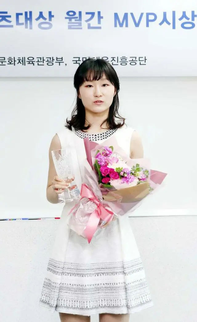 韓国子ショートトラックのチェ・ミンジョン（17）が2016 MBN女性スポーツ大賞3月MVPに選定された。（提供:OSEN）