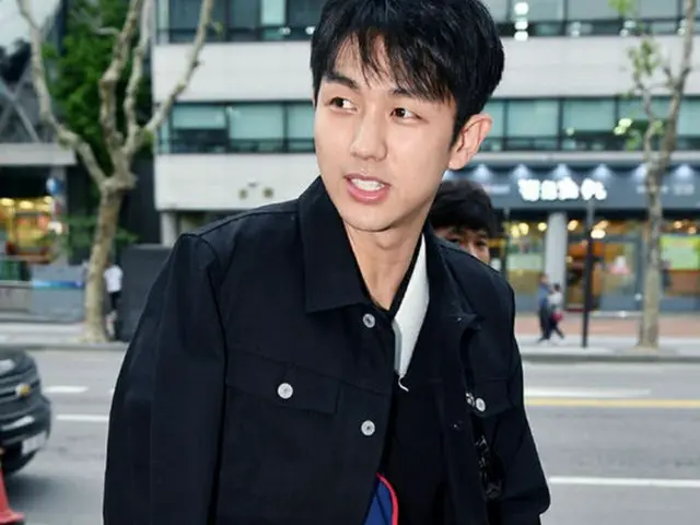 人気グループ「2AM」のメンバーで俳優としても活躍しているスロンが、ドラマ「ミセス・コップ2」の撮影中に負傷した。（提供:OSEN）