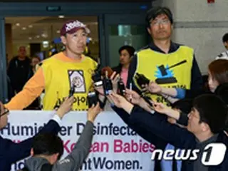 ＜加湿器殺菌剤事件＞被害者家族ら、オキシー英本社訪問を終え帰国