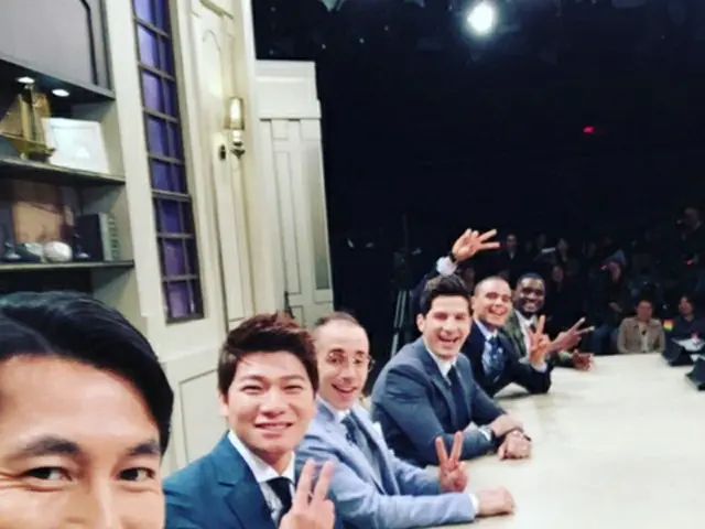 韓国JTBCの外国人男性がトークを展開するバラエティ番組「非首脳会談」に、韓国代表として俳優チョン・ウソン（43）がゲスト出演した。（提供:OSEN）