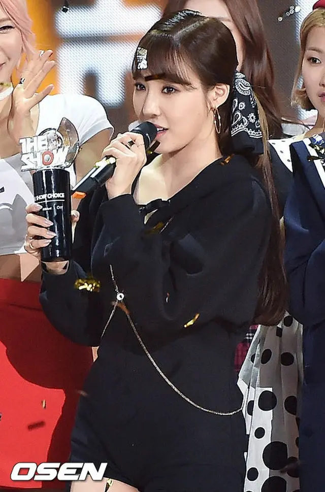 音楽番組「THE SHOW」より（提供:OSEN）