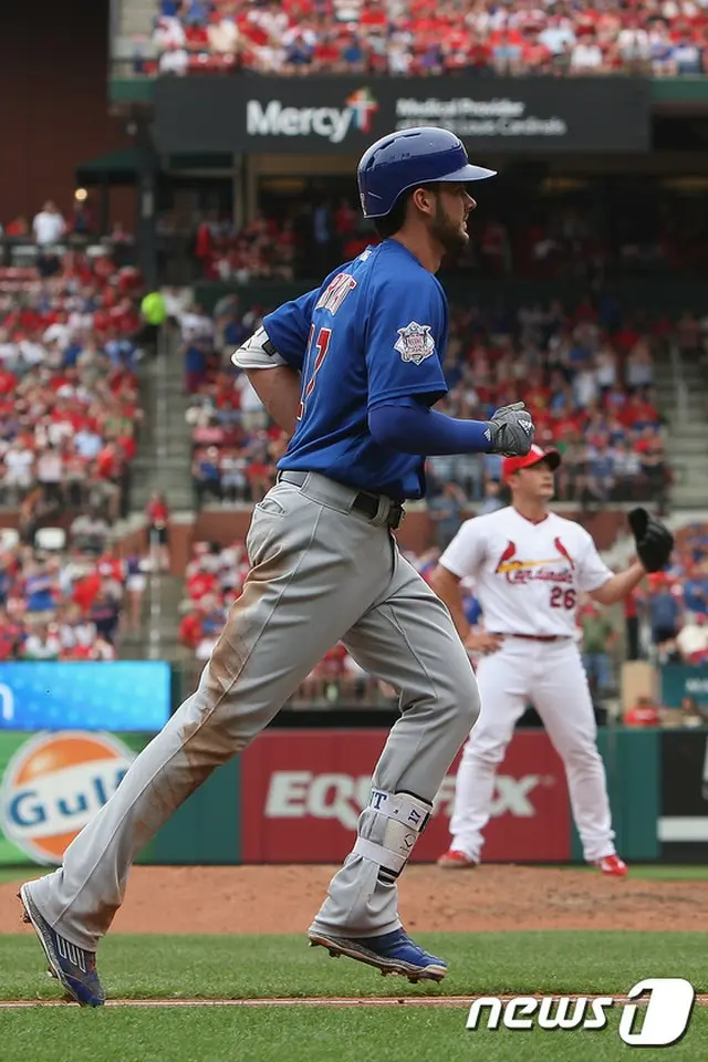 セントルイス・カージナルスのオ・スンファン（呉昇桓、33）がビッグリーグで初めてホームランを許した。相手はシカゴ・カブスのクリス・ブライアント（24）だった。