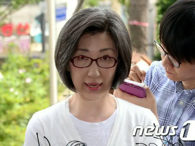 未公開株売りで損失避けた韓進海運前会長、16時間の調査終えて帰宅＝韓国