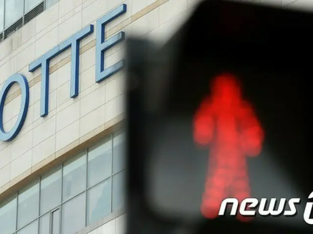 ロッテグループ裏金疑惑を捜査している韓国検察は、重光武雄（韓国名:辛格浩/シン・ギョクホ、94）ロッテグループ創立者が捜査に備えて重要証拠物を隠匿した具体的な情況を捉えた。（提供:news1）