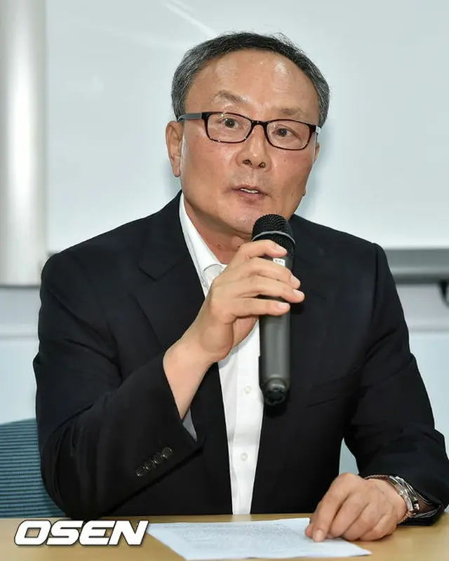 リオ五輪出場が不可能とする最終決定が下された競泳の元韓国代表パク・テファン（26、朴泰桓）側が緊急記者会見を開き、心境を明かした。