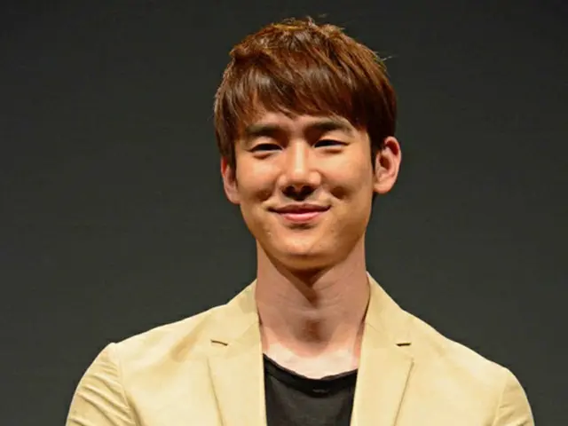 【会見レポ】ユ・ヨンソク、記者会見でファンに向けてあいさつ！来日の様子と意気込みを語る