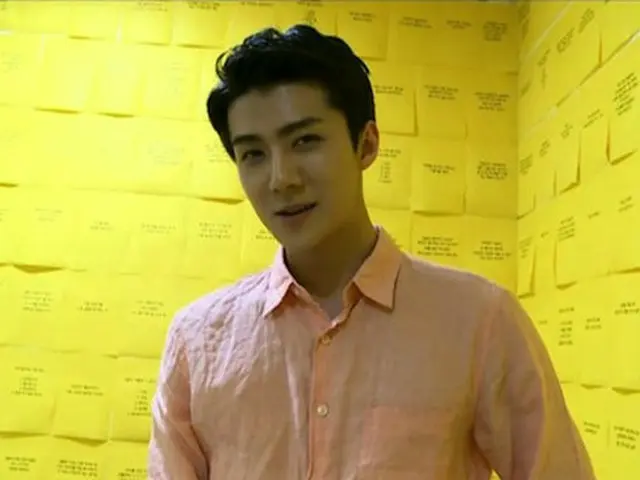 人気アイドルグループ「EXO」のSEHUN（セフン）がファンの質問攻撃を受け、誠心誠意応じた（提供:OSEN）