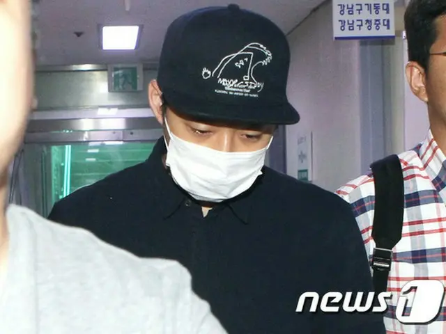 韓国男性グループ「JYJ」のメンバーで俳優のパク・ユチョン（30）が、性的暴行容疑で4件の告訴が提起された後、初めての警察聴取がおこなわれる。