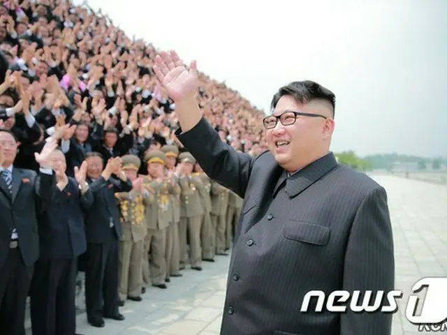 北朝鮮の金正恩朝鮮労働党委員長が「国務委員会委員長」に推戴され、第7回党大会で始動した“金正恩時代の完成”作業を仕上げ、“金正恩唯一領導（指導）体制”の序幕を開いた。
