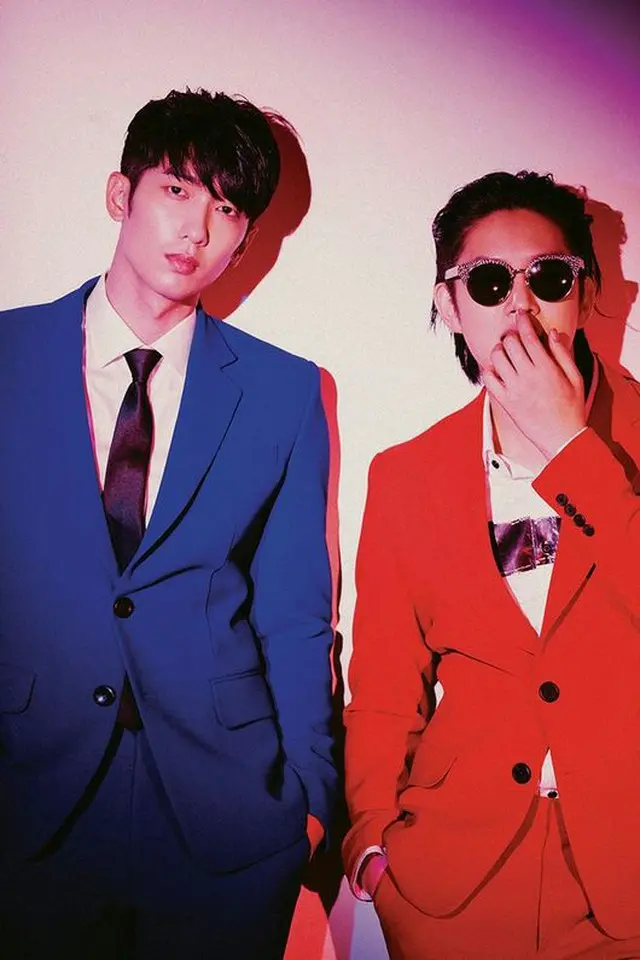 キム・ヒチョル（SUPER JUNIOR）＆キム・ジョンモ（TRAX）がトロット（演歌）曲「Ulsanbawi」でカムバックする。（提供:OSEN）