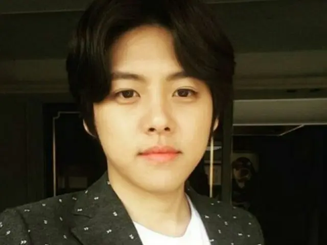 アイドルグループ「U-KISS」の出身のドンホが俳優として活動復帰する計画であることがわかった。