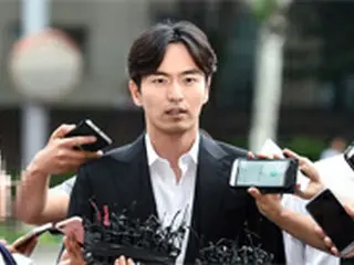 “性的暴行容疑”イ・ジヌク、告訴人女性の弁護士が突然の辞任…なぜ？
