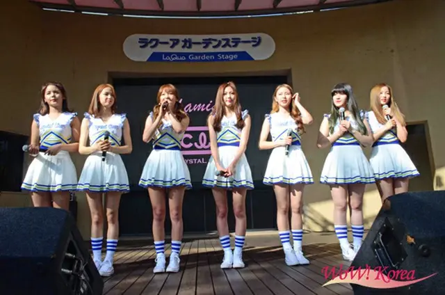 「CLC」左からSORN、ユジン、スンヨン、ウンビン、ELKIE、スンヒ、イェウン