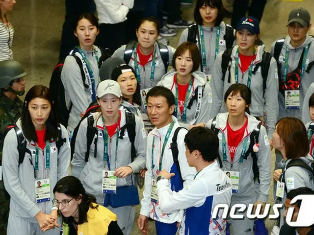 40年ぶりのメダル獲得を目指す女子バレーボール韓国代表が決戦の地、ブラジル・リオデジャネイロに到着した。