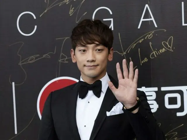 韓国歌手Rain(ピ)が中国の授賞式で「海外最高アーティスト賞」を受賞した。（提供:news1）