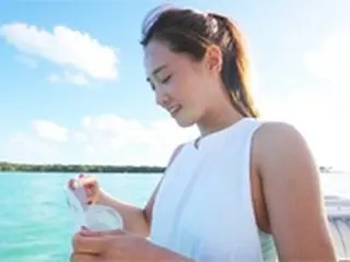 「少女時代」ユリ、モノフィンに挑戦 「人魚姫になった気分」