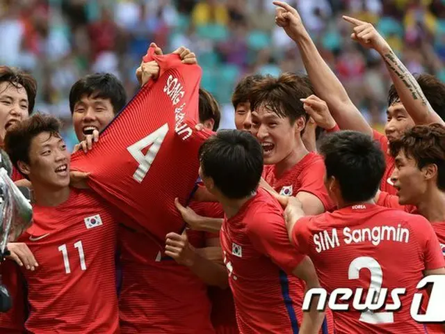 男子サッカー・韓国代表がわずか1分を持ちこたえられず、ドイツと引き分けに終わった。