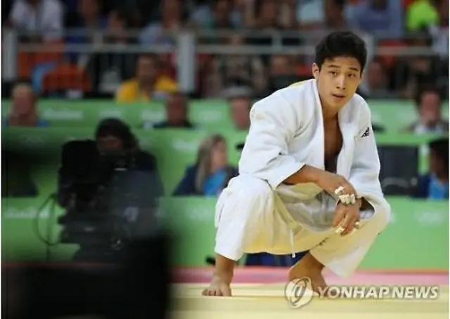 決勝で敗れ悔しげな表情を浮かべるアン・バウル＝７日、リオデジャネイロ（聯合ニュース）