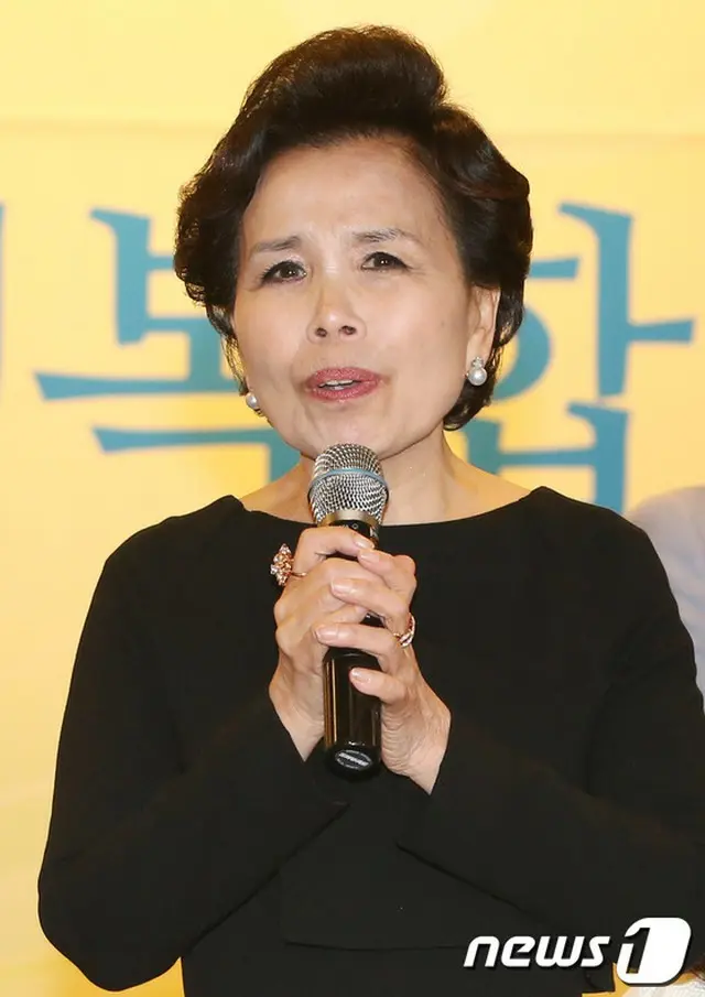 トロット（＝韓国演歌）歌手の李美子（イ・ミジャ）が脱税した疑いがあると騒動になっている。（提供:news1）