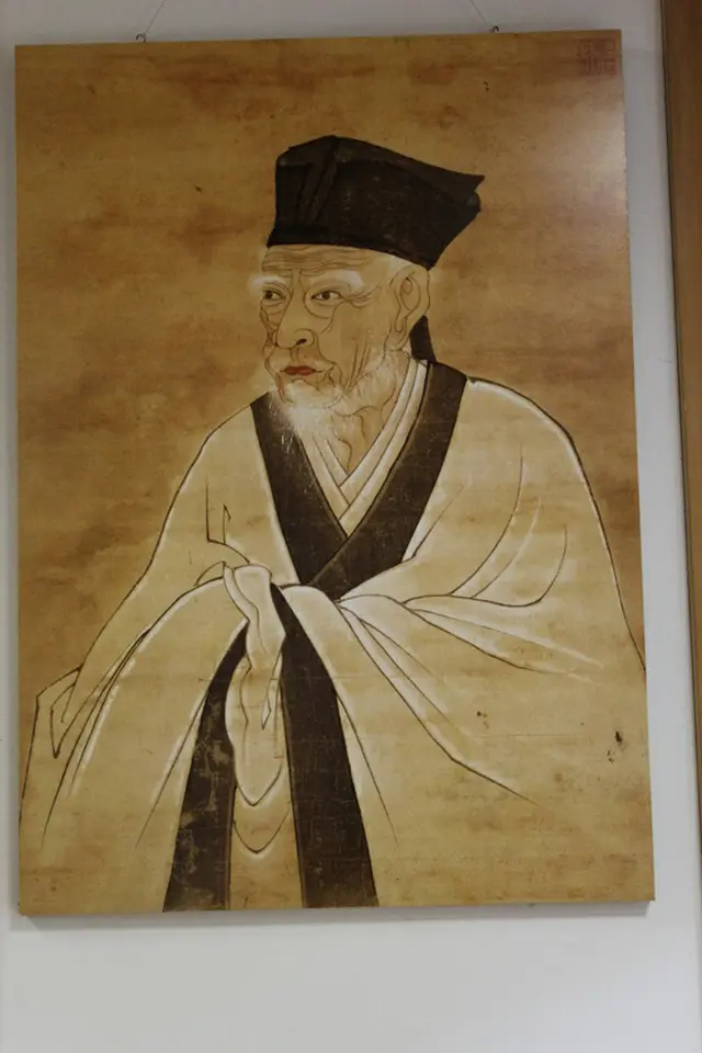 雨森芳洲の肖像画（写真提供:ロコレ）