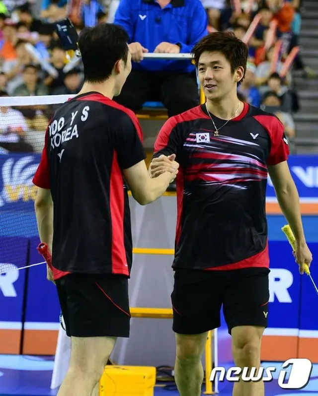 バドミントン男子ダブルス世界ランキング1位のイ・ヨンデ（李龍大、27、サムスン電子）－ユ・ヨンソン（柳延星、29、水原市庁）組が2016リオデジャネイロオリンピック初戦を勝利で飾った。