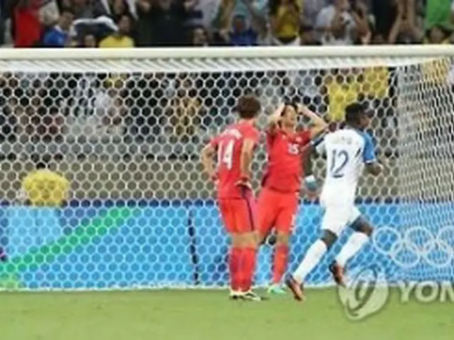 カウンターを受けホンジュラスにゴールを許した韓国＝（聯合ニュース）