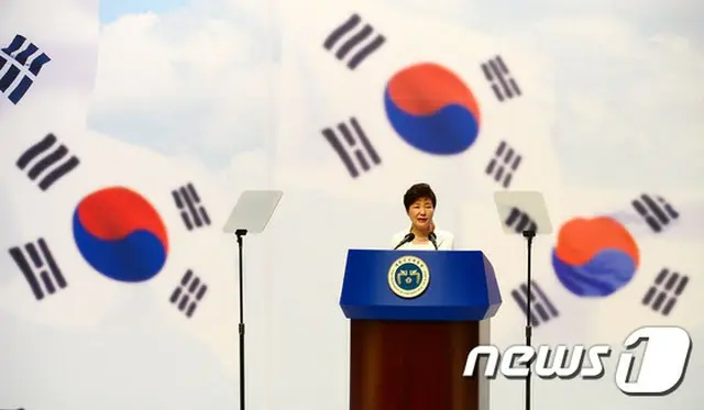 光復71周年迎える韓国・朴大統領、溝深まる”南北関係”に向けたメッセージは？