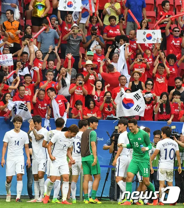 ＜リオ五輪＞韓国男子サッカー、17日帰国へ… OAソン・フンミンは所属チームへ直行