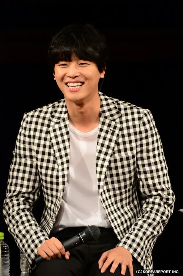 俳優ヨン・ウジン