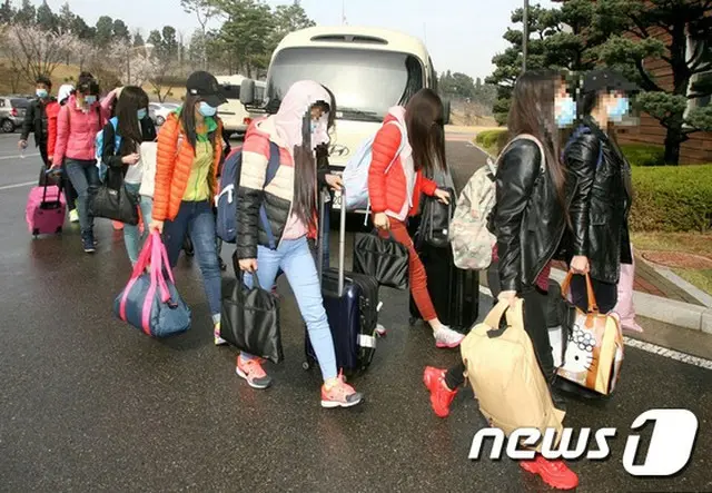 ことし4月に中国・浙江省寧波にある北朝鮮レストランの従業員13人が集団脱北した後、北朝鮮が中国に滞在する住民の脱北を防ぐため秘密調査団を派遣していたことがわかった。（提供:news1）