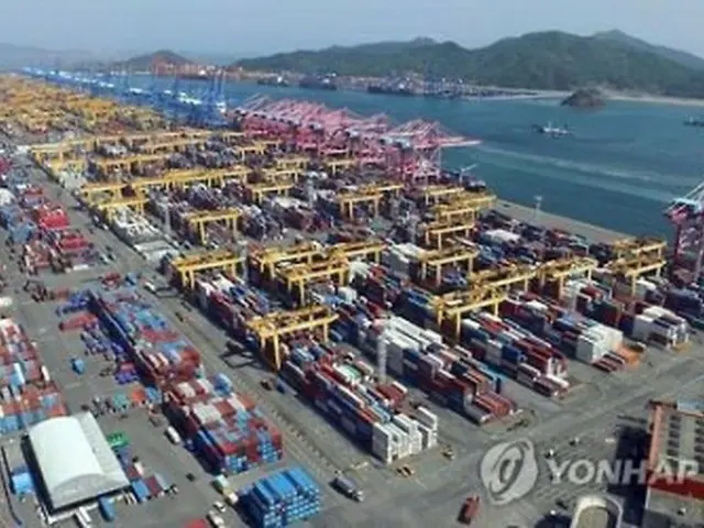 韓国の輸出入のイメージ（資料写真）＝（聯合ニュース）