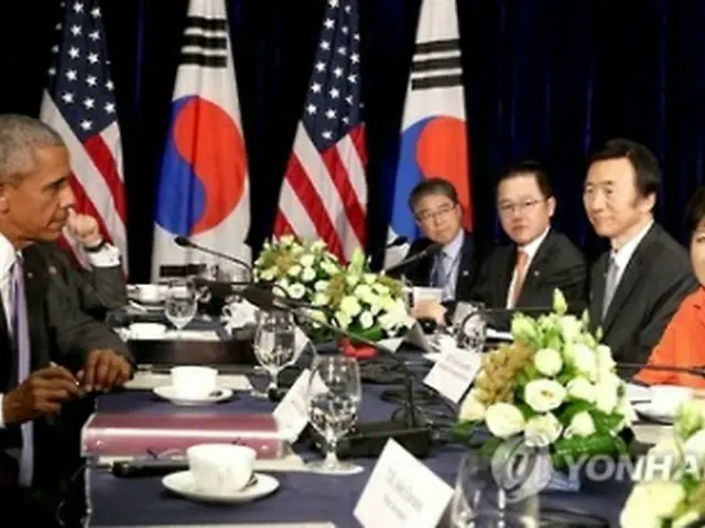 共同会見する両国首脳＝（聯合ニュース）