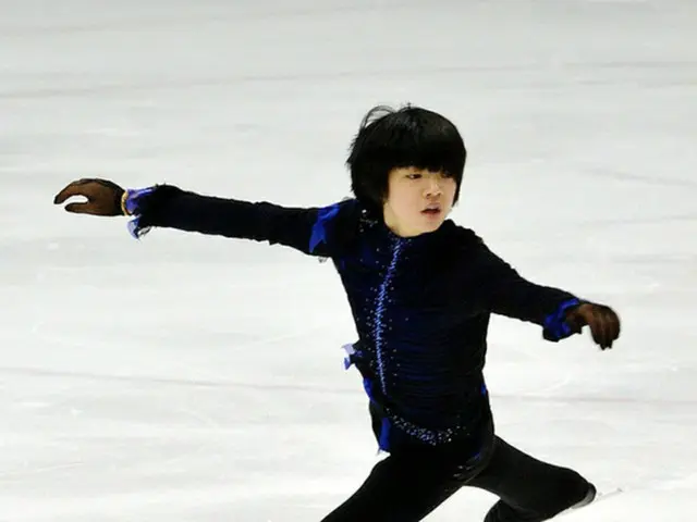 韓国男子フィギュアスケートの“未来”チャ・ジュンファン（14、フィムン中）がジュニア部門の世界記録を更新し、自身初となるジュニア・グランプリで優勝を果たした。