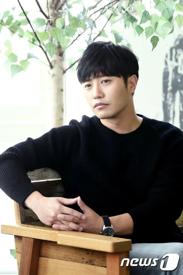 韓国俳優チン・グ（36）がMBC新月火ドラマ「不夜城」で、KBS2ドラマ「太陽の末裔」以降8か月ぶりに復帰する。