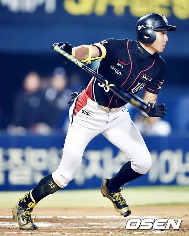 韓国プロ野球KTウィズの外野手イ・デヒョン（33）が通算1300安打を達成した。