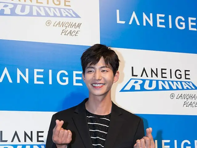 韓国俳優ソン・ジェリムが、香港で開催された化粧品ブランドのイベントに招請され、現地のマスコミやファンに熱く歓迎された。(提供:OSEN)