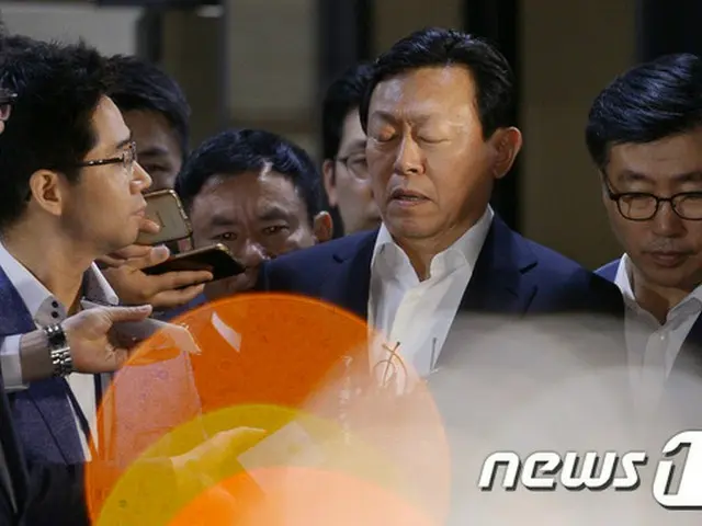 ”ロッテ裏金疑惑”ロッテ創業者の次男に拘束令状請求＝韓国