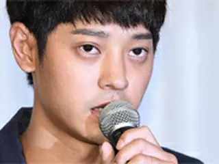歌手チョン・ジュンヨン、「1泊2日」自粛へ…検察調査後に最終去就決定