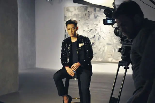 韓国の人気グループ「BIGBANG」T.O.P（28）が美術に対する真剣な態度を示した。（提供:OSEN）