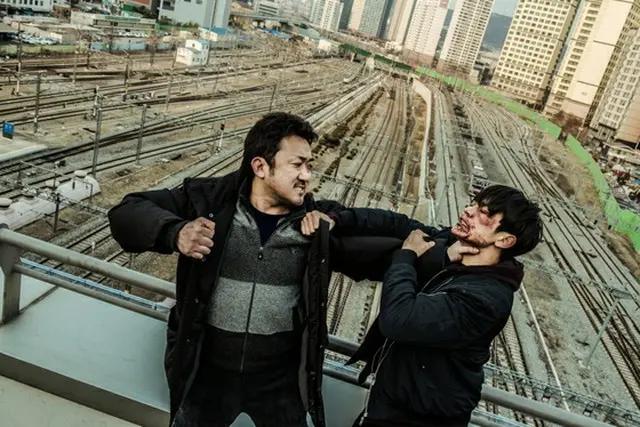 俳優マ・ドンソクとミンホ（SHINee）主演の映画「二人の男」が第21回釜山国際映画祭に招待された（提供:news1）