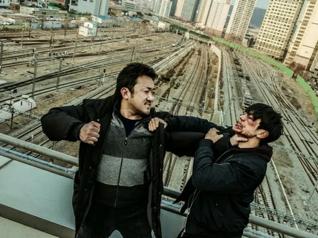 俳優マ・ドンソクとミンホ（SHINee）主演の映画「二人の男」が第21回釜山国際映画祭に招待された（提供:news1）