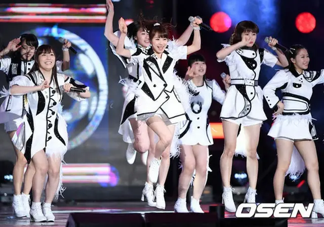 韓国を訪れた「モーニング娘。’16」が「ガールズグループ『少女時代』が好き」と明かし、注目を浴びた。