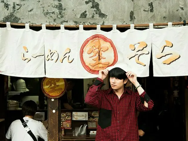 ヒチョル（SJ）、ラーメンを食べに北海道を旅するロードムービー風ガイドブックを発売！（オフィシャル）