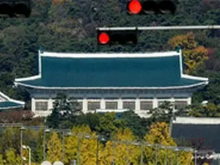 大統領府の文書流出疑惑の前秘書官、逮捕＝韓国