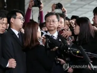 横領疑惑の前大統領府秘書官　韓国検察が聴取