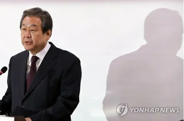 会見を行う金氏＝７日、ソウル（聯合ニュース）