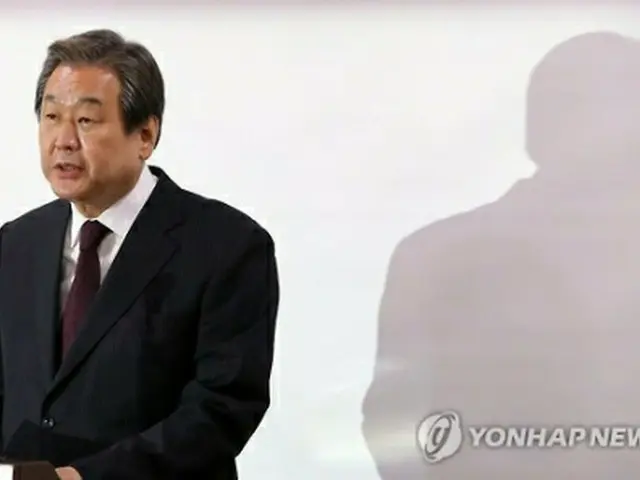 会見を行う金氏＝７日、ソウル（聯合ニュース）