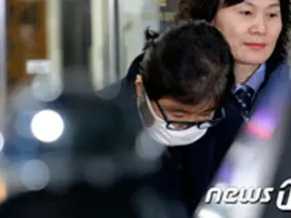 崔順実容疑者が通った整形外科の院長、朴大統領の“空白の7時間”の施術疑惑を否定