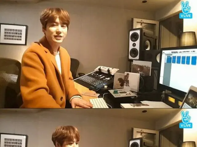 キュヒョン（SUPER JUNIOR）がNAVER「V」ライブでサプライズ生放送を行った（提供:OSEN）